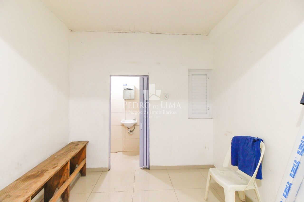 Galpão Comercial para Locação  300 m² na Guaiaúna Penha