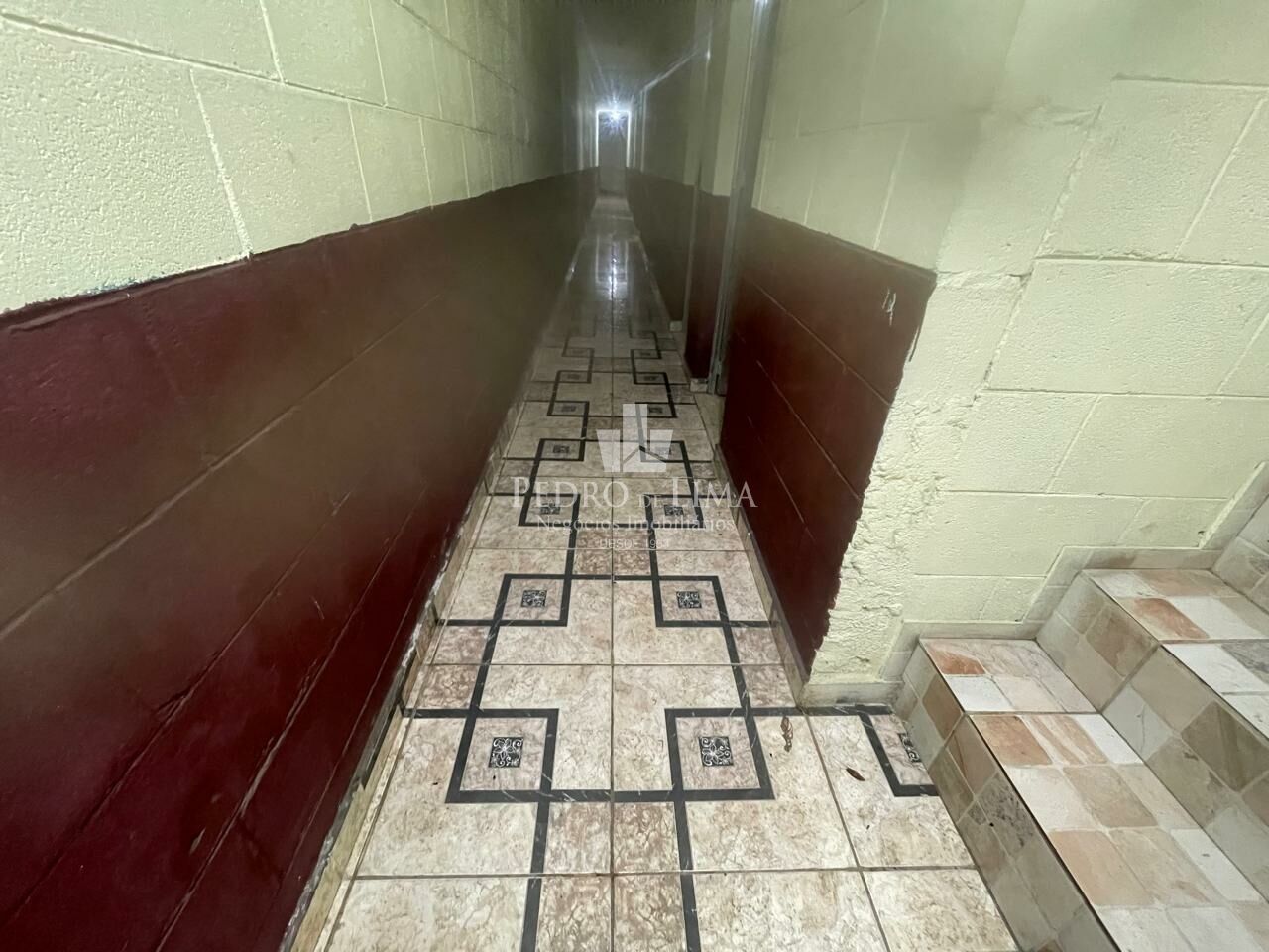 Galpão Comercial para Locação  1.000 m²  Região de Ermelino Matarazzo