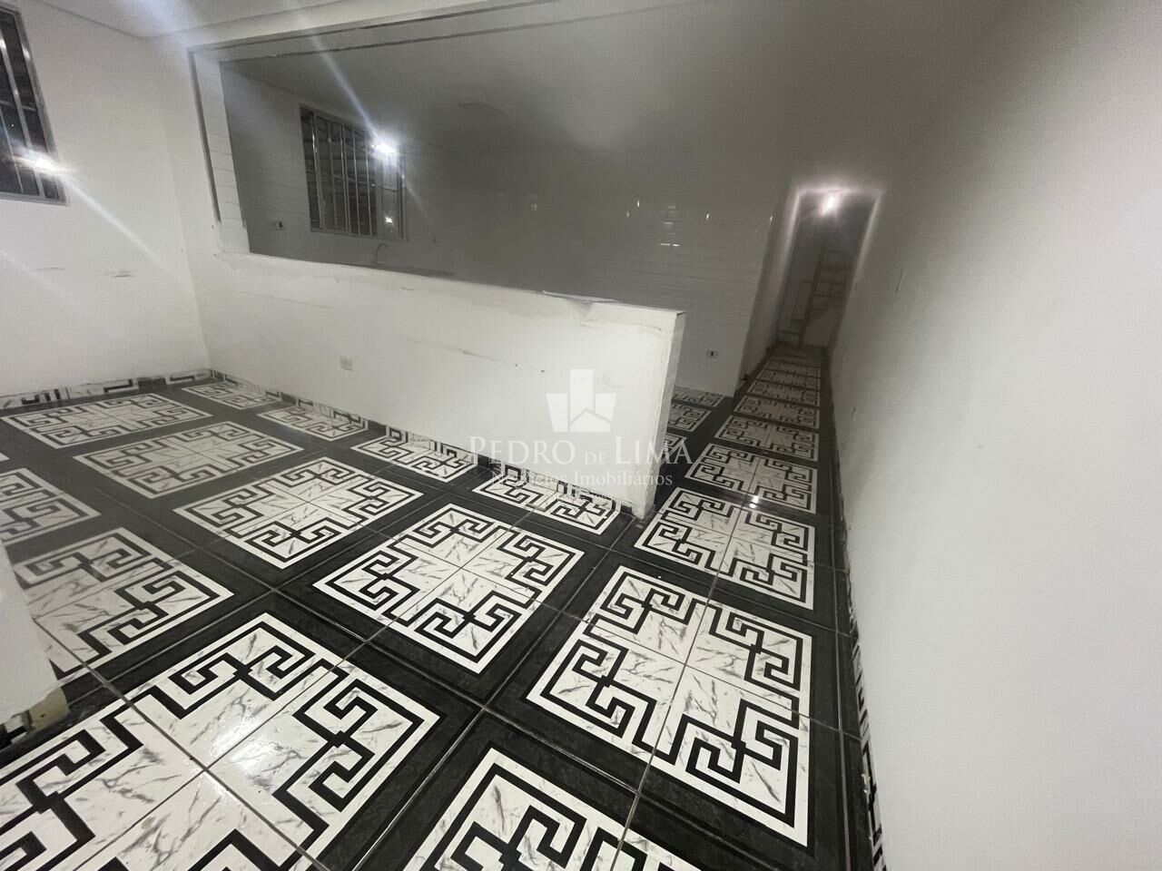 Galpão Comercial para Locação  1.000 m²  Região de Ermelino Matarazzo