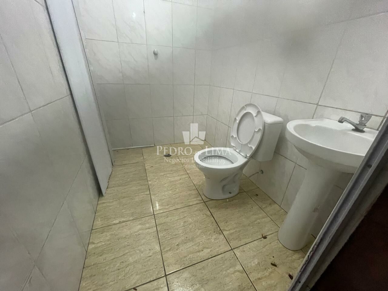 Galpão Comercial para Locação  1.000 m²  Região de Ermelino Matarazzo