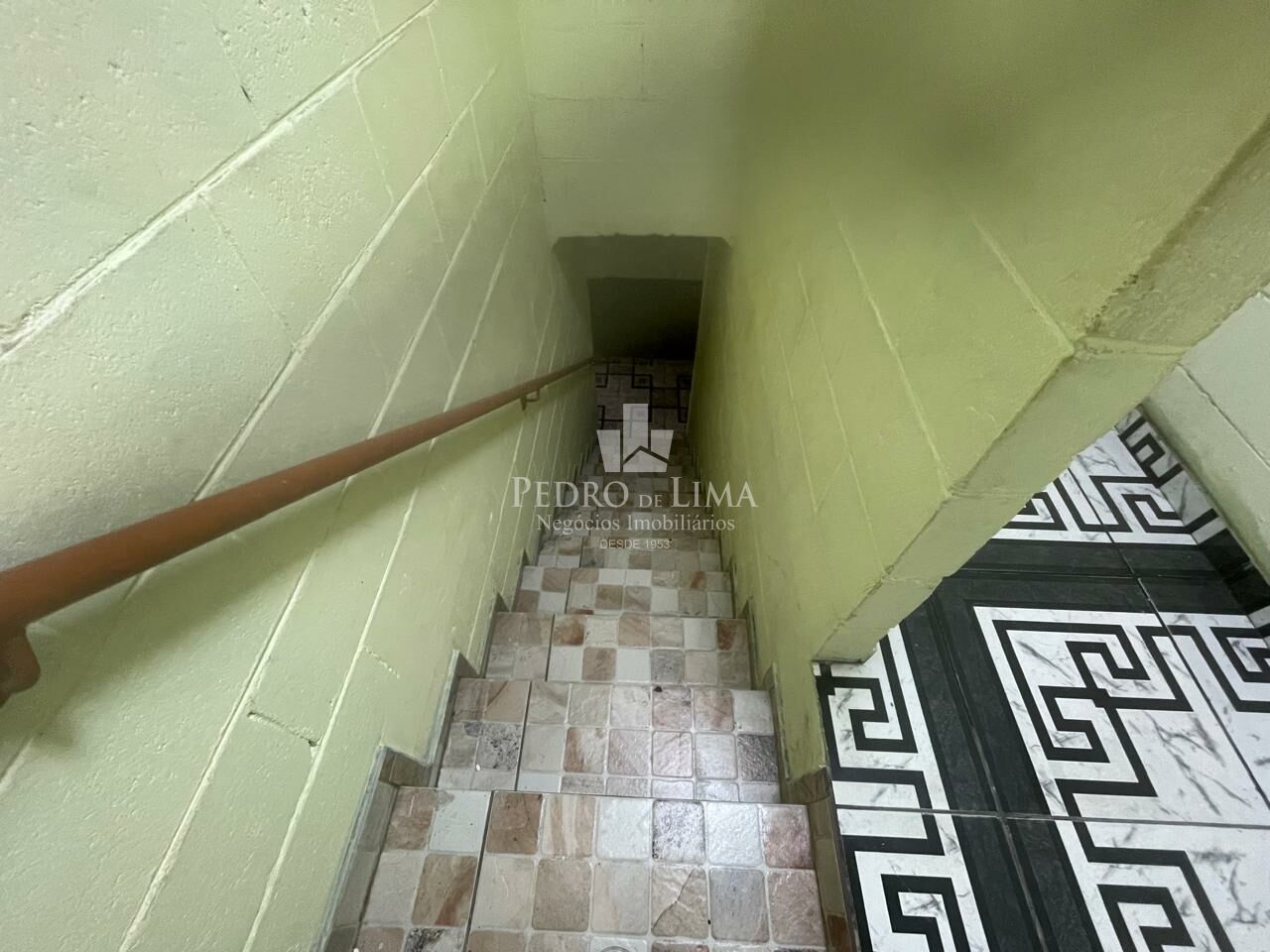 Galpão Comercial para Locação  1.000 m²  Região de Ermelino Matarazzo