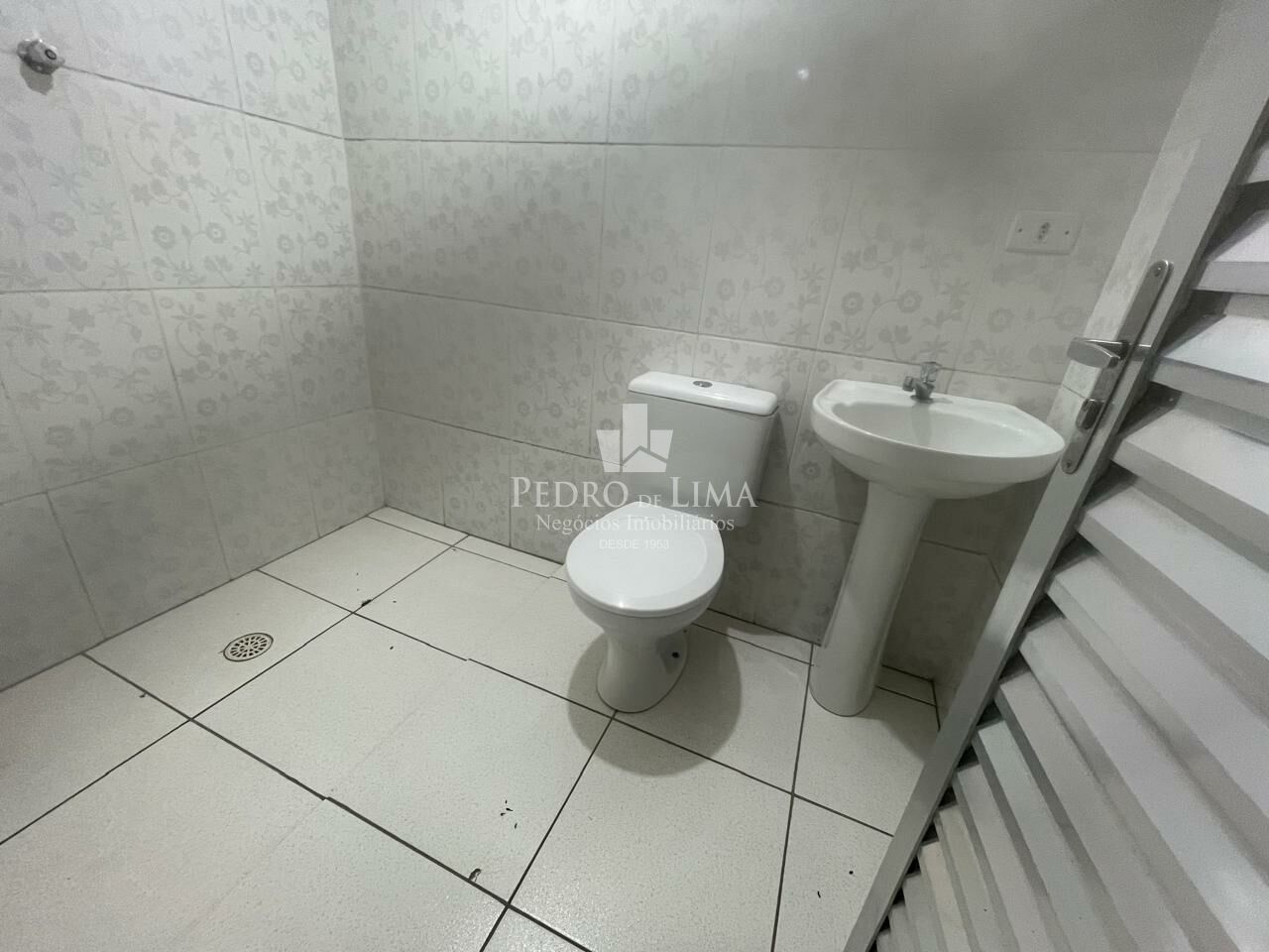 Galpão Comercial para Locação  1.000 m²  Região de Ermelino Matarazzo