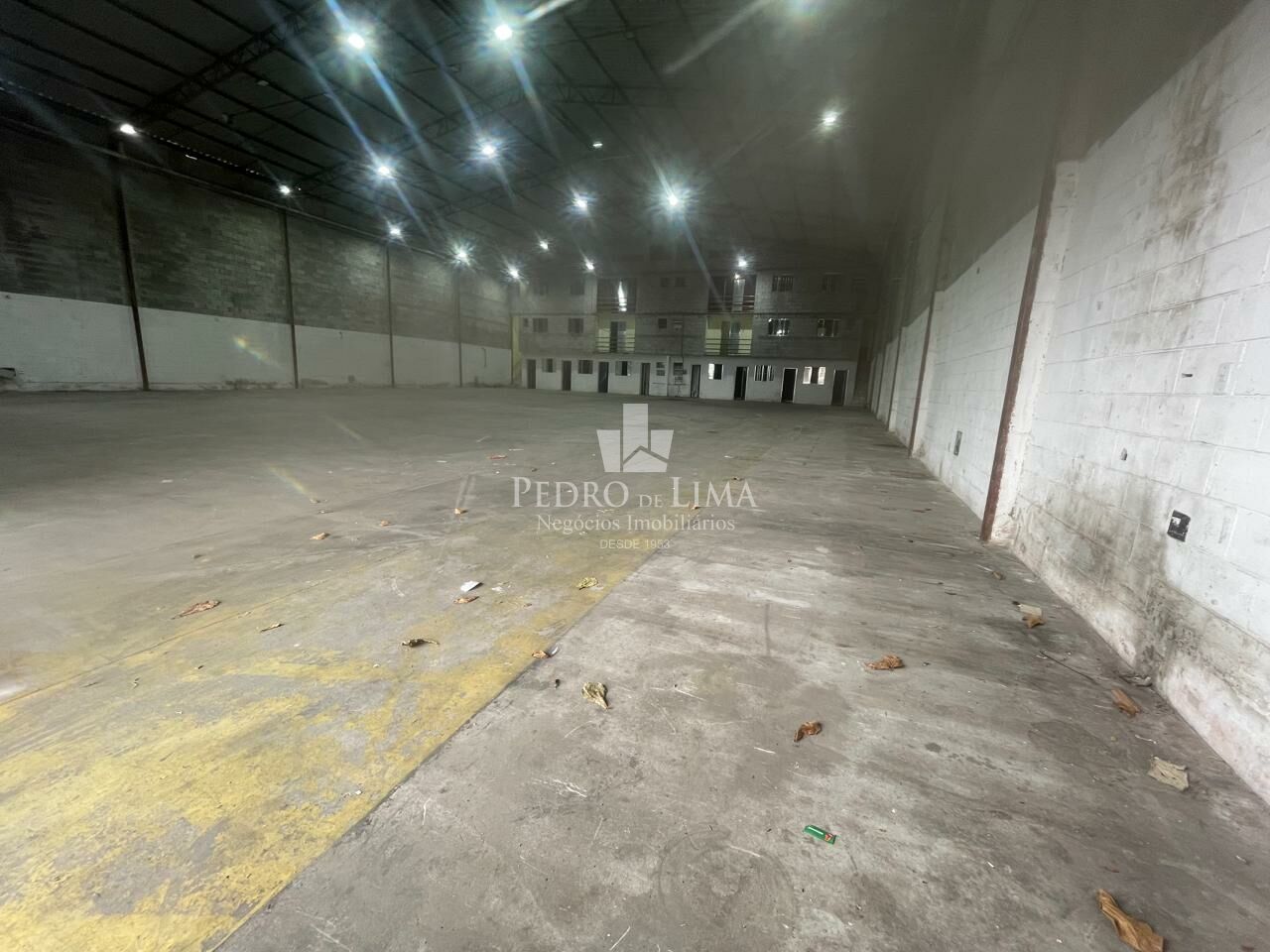 Galpão Comercial para Locação  1.000 m²  Região de Ermelino Matarazzo
