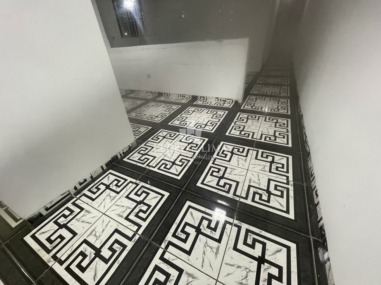 Galpão Comercial para Locação  1.000 m²  Região de Ermelino Matarazzo