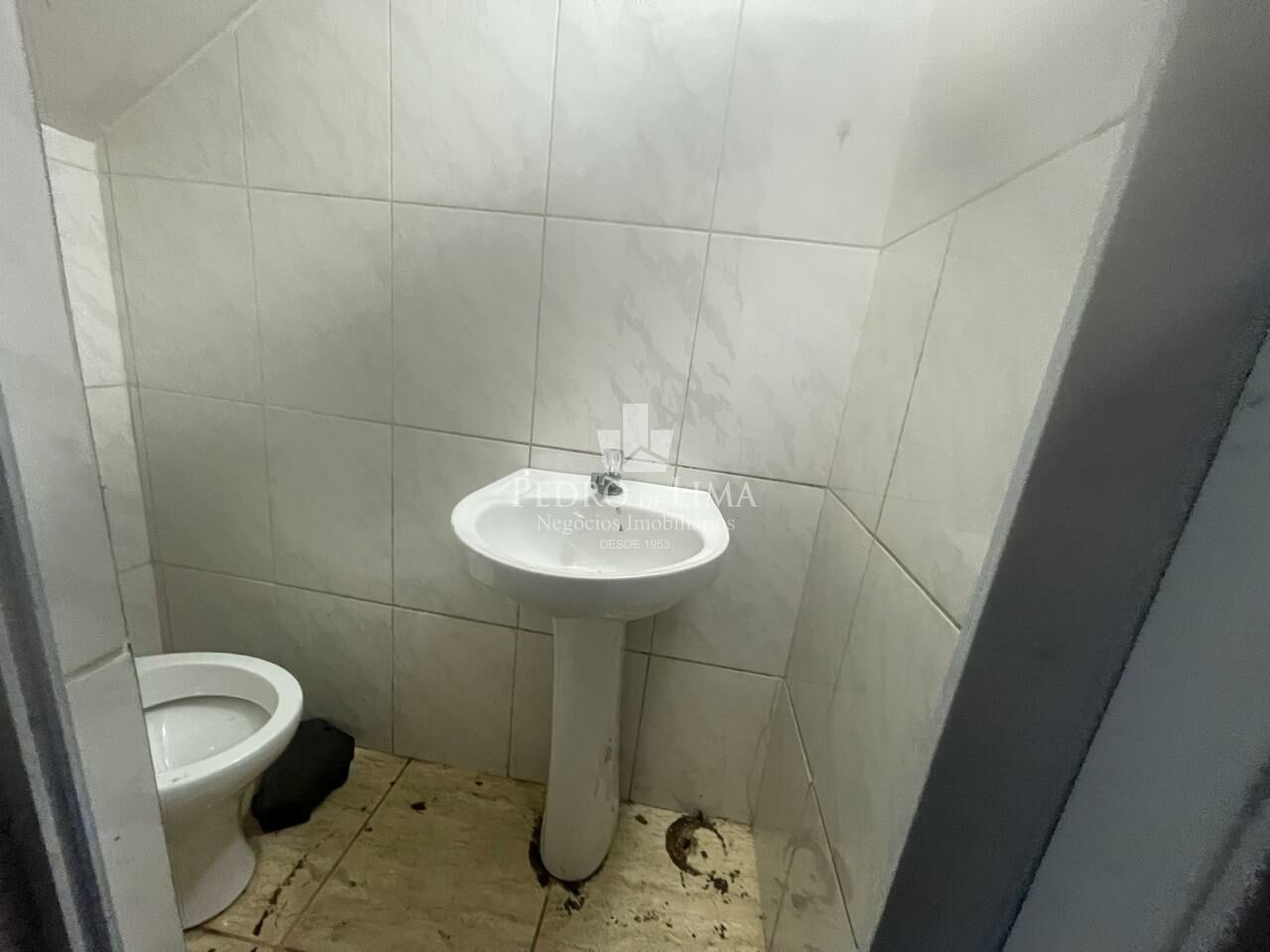 Galpão Comercial para Locação  1.000 m²  Região de Ermelino Matarazzo