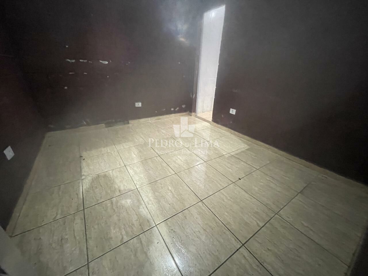 Galpão Comercial para Locação  1.000 m²  Região de Ermelino Matarazzo