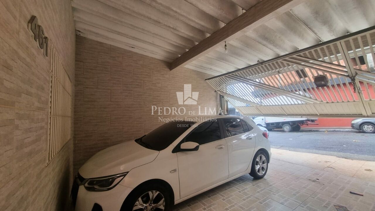 Casa Térrea com 3 Dormitórios e 2 vagas na Vila Jacuí