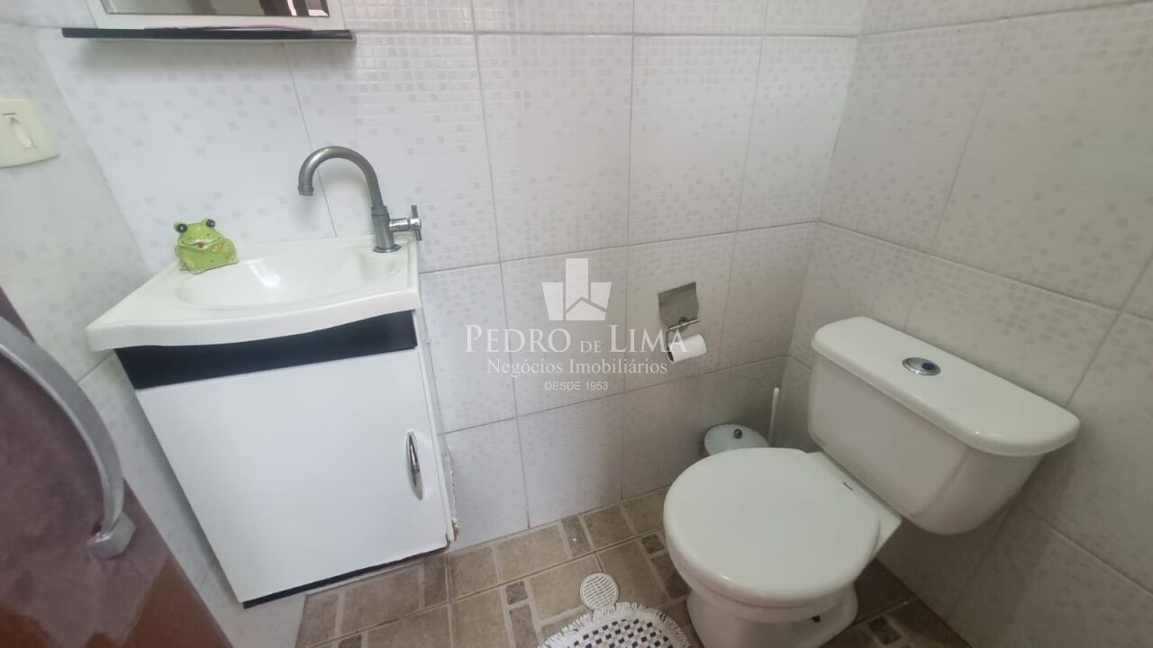 Casa Térrea com 3 Dormitórios e 2 vagas na Vila Jacuí