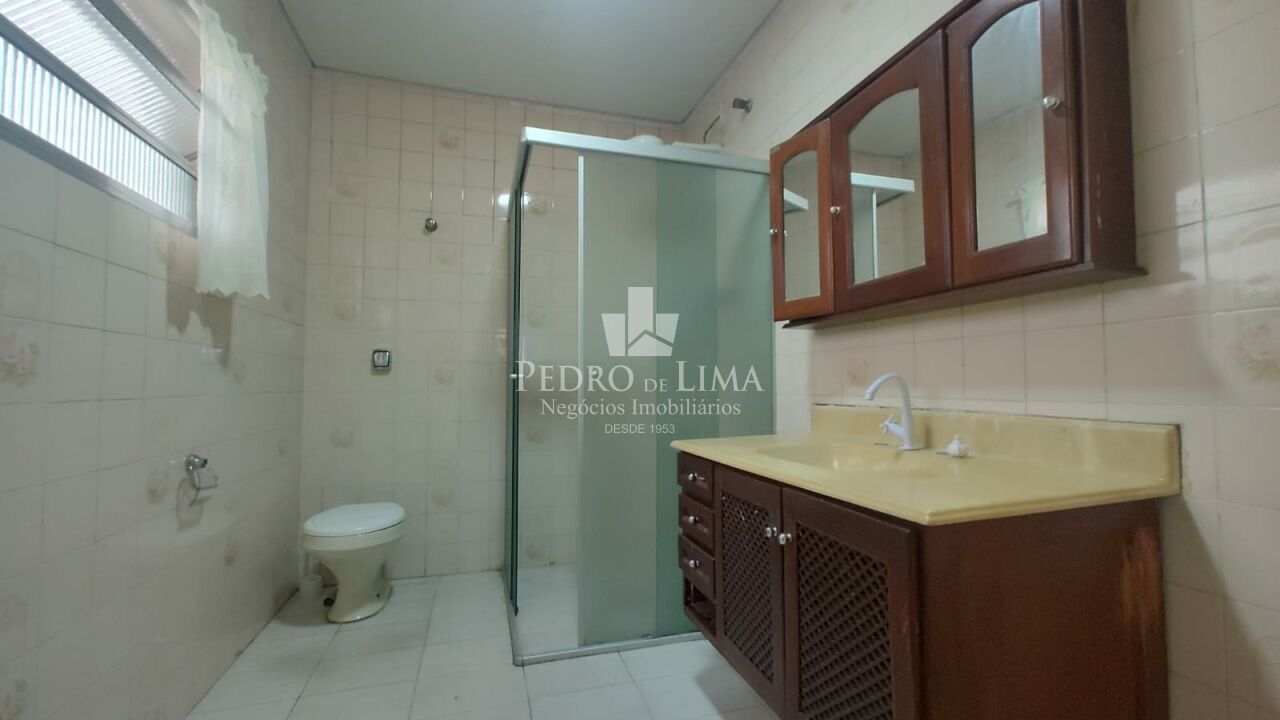 Duas casas no mesmo terreno, com 2 quartos, suíte, no Jardim de Lorenzo, Cangaíba.