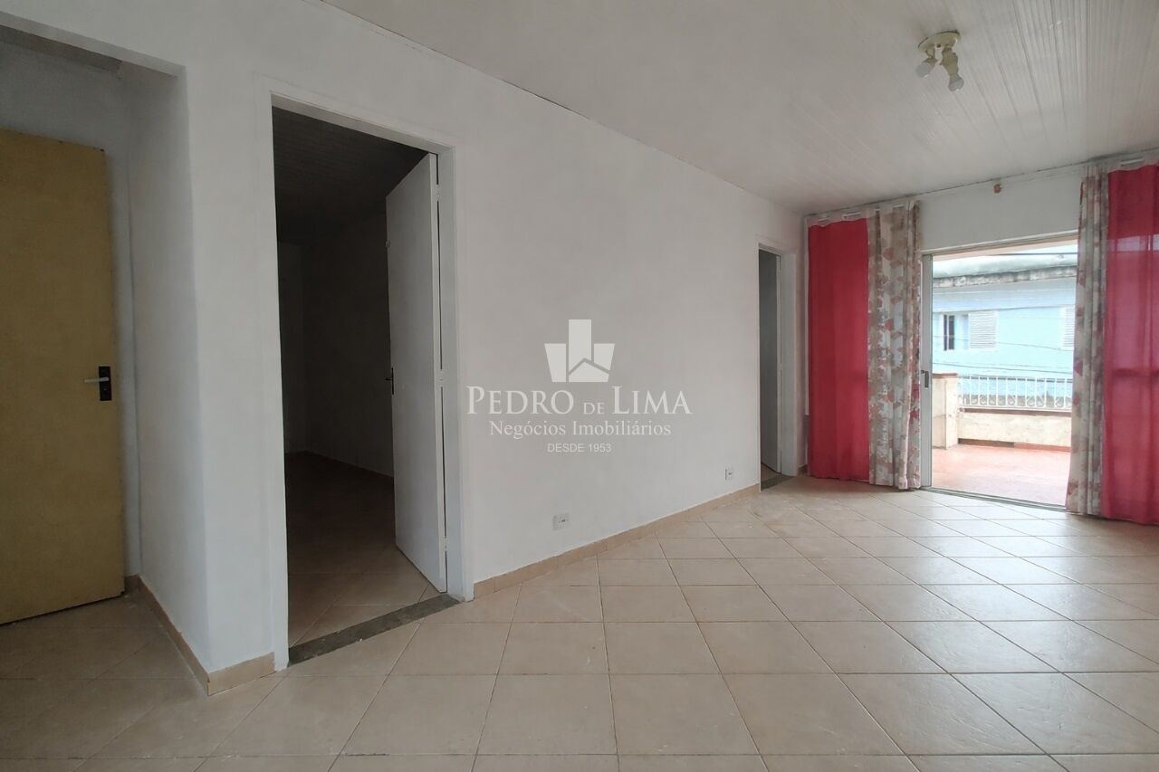 imagem do imovel Duas casas no mesmo terreno, com 2 quartos, suíte, no Jardim de Lorenzo, Cangaíba. ref: PE44719