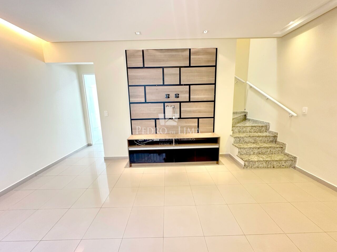 Sobrado em condomínio à venda, 66 m², 2 quartos sendo 2 suítes e 2 vagas no Ermelino Matarazzo