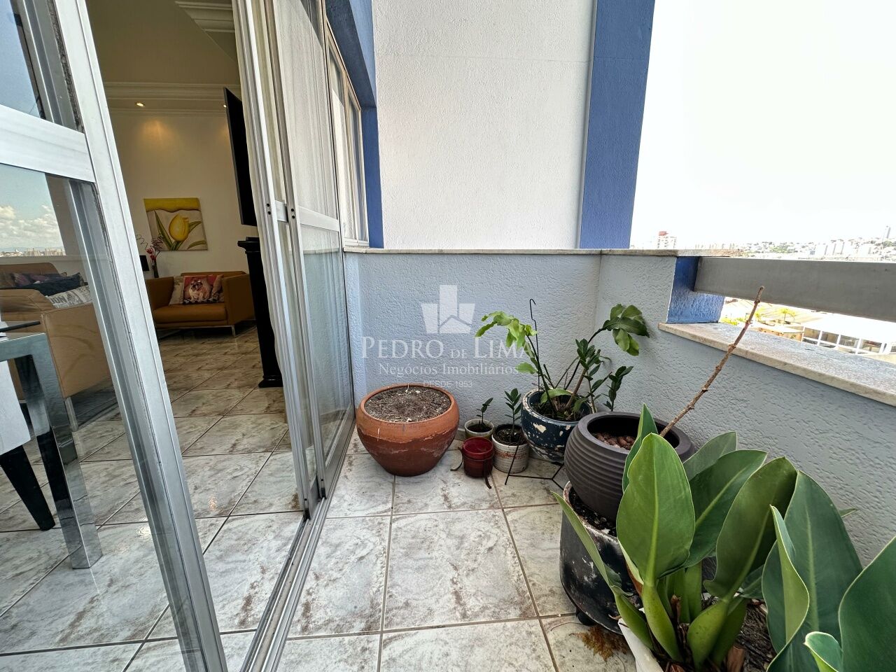 Apartamento à venda, 72 m², 3 dormitórios, 2 banheiros e 1 vaga coberta - Penha