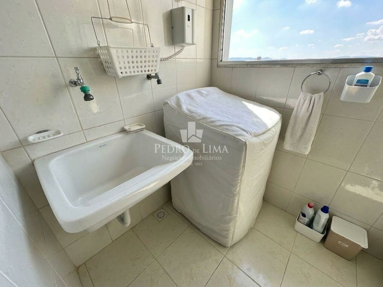 Apartamento à venda, 72 m², 3 dormitórios, 2 banheiros e 1 vaga coberta - Penha