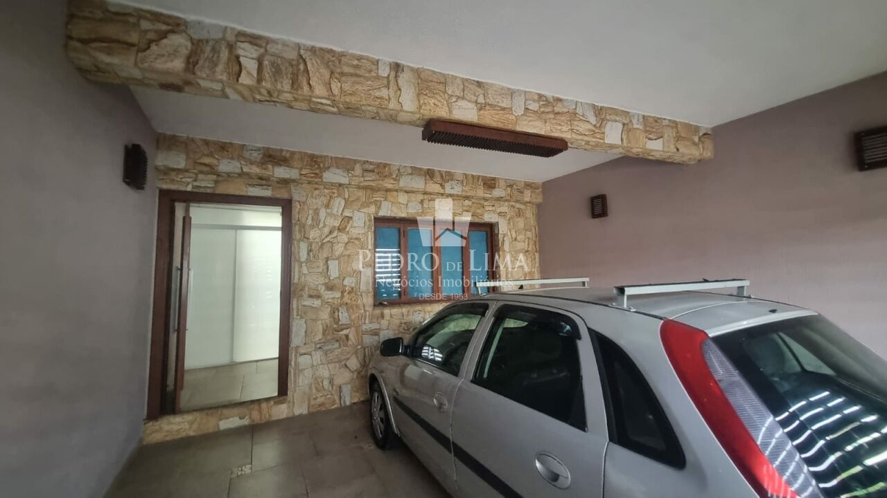 Sobrado de 3 Dormitórios sendo 1 suíte e 2 Vagas na Ponte Rasa