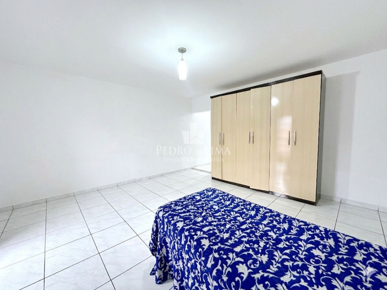 Sobrado frontal 262 m², 4 quartos sendo 1 suíte, 2 vagas e edícula no  Ermelino Matarazzo