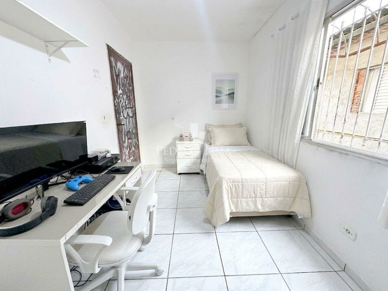 Sobrado frontal 262 m², 4 quartos sendo 1 suíte, 2 vagas e edícula no  Ermelino Matarazzo