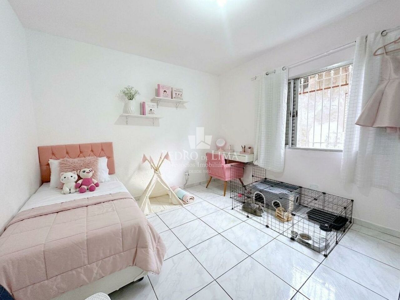 Sobrado frontal 262 m², 4 quartos sendo 1 suíte, 2 vagas e edícula no  Ermelino Matarazzo