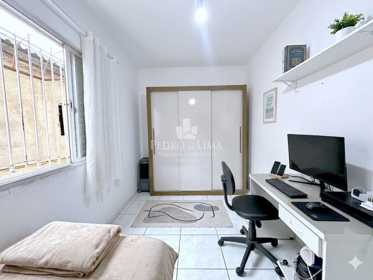 Sobrado frontal 262 m², 4 quartos sendo 1 suíte, 2 vagas e edícula no  Ermelino Matarazzo