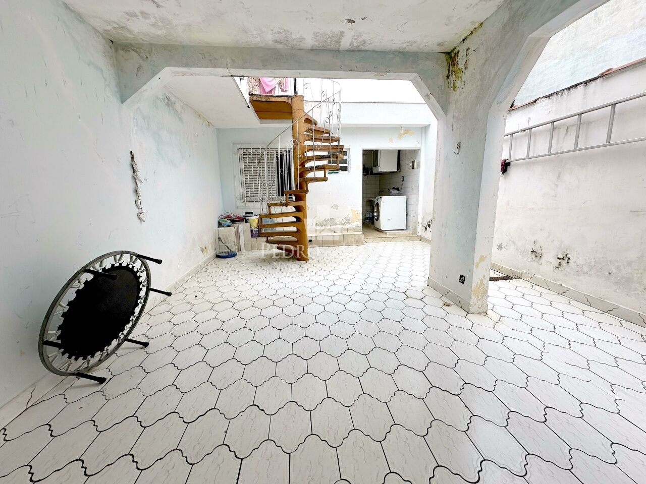 Sobrado frontal 262 m², 4 quartos sendo 1 suíte, 2 vagas e edícula no  Ermelino Matarazzo