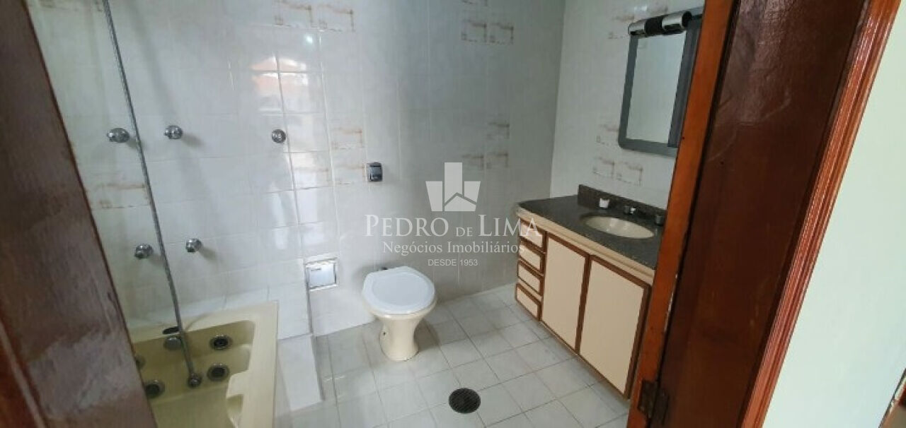 Sobrado 3 Dormitórios - 1 Suíte- 2 vagas na Vila Matilde