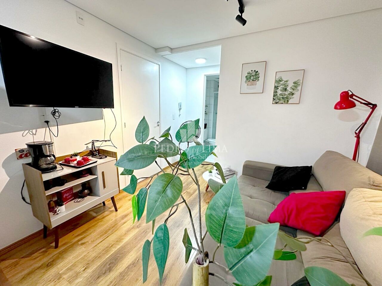 imagem do imovel Apartamento todo mobiliado 1 quarto e 1 vaga, Vila Granada - Penha ref: PE44755