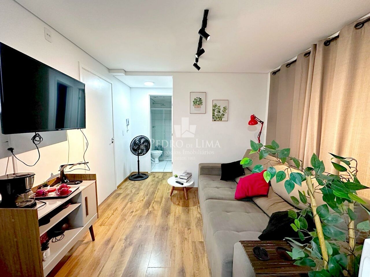 imagem do imovel Apartamento todo mobiliado 1 quarto e 1 vaga, Vila Granada - Penha ref: PE44755