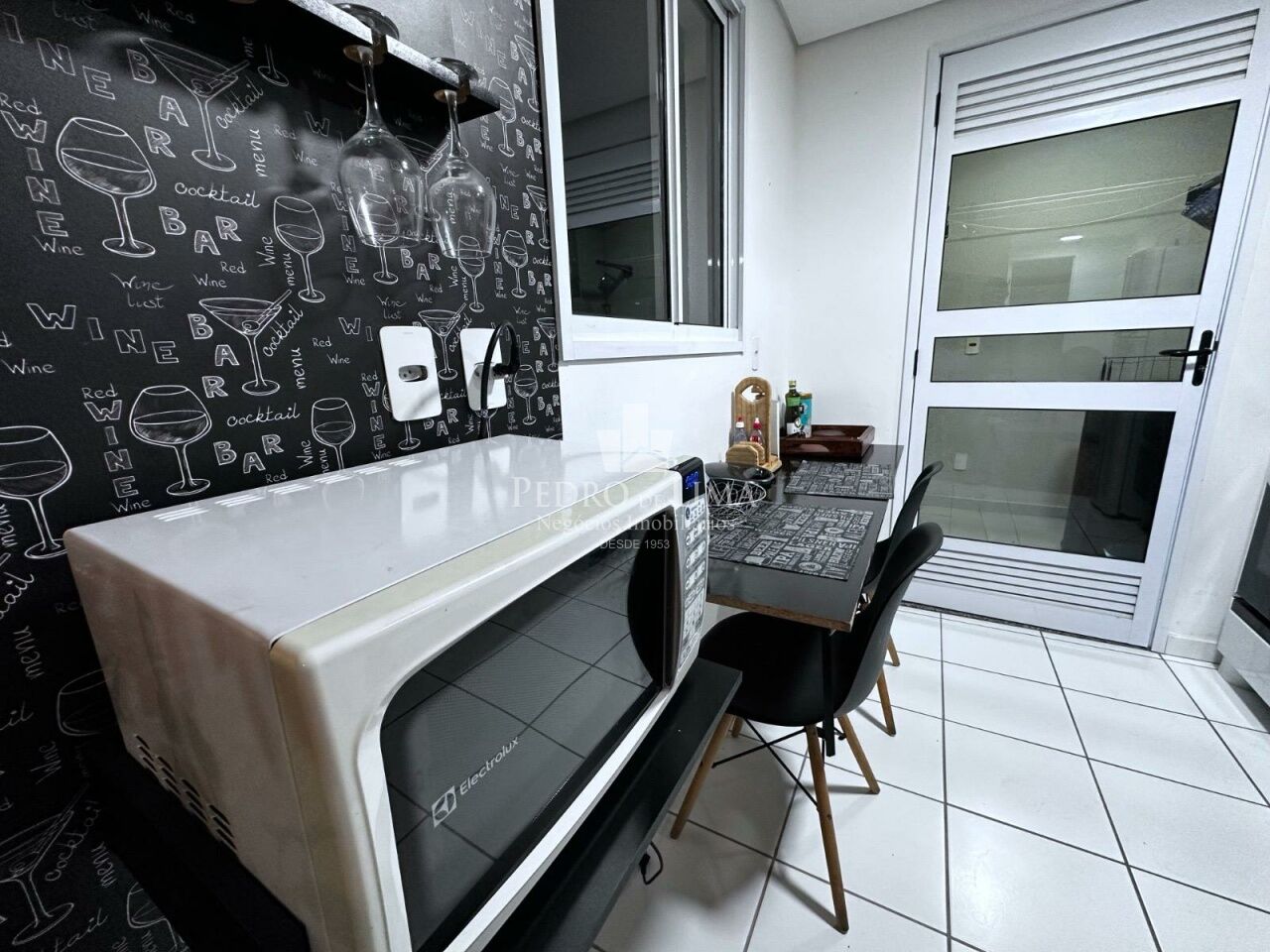 Apartamento todo mobiliado 1 quarto e 1 vaga, Vila Granada - Penha