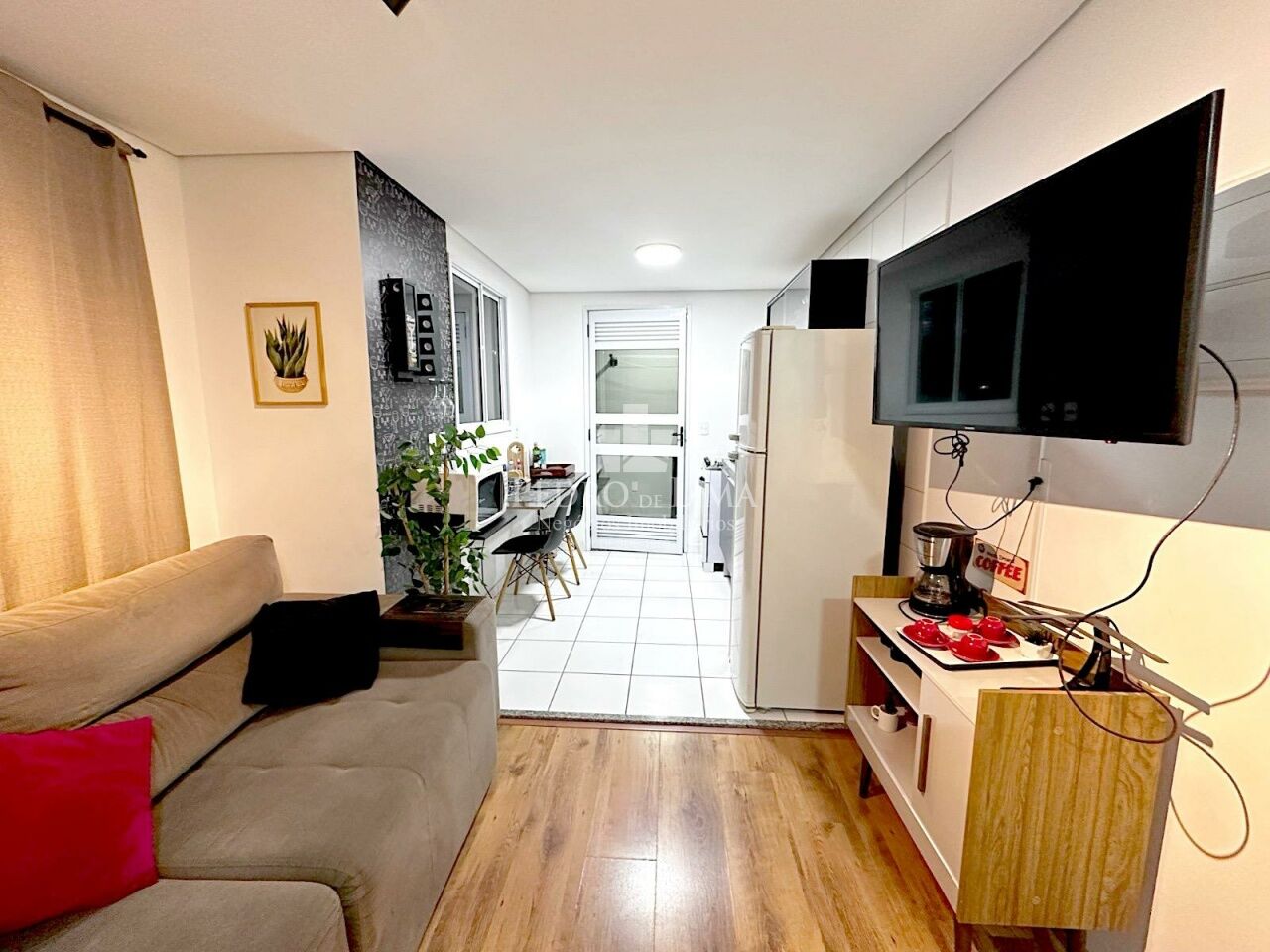 imagem do imovel Apartamento todo mobiliado 1 quarto e 1 vaga, Vila Granada - Penha ref: PE44755