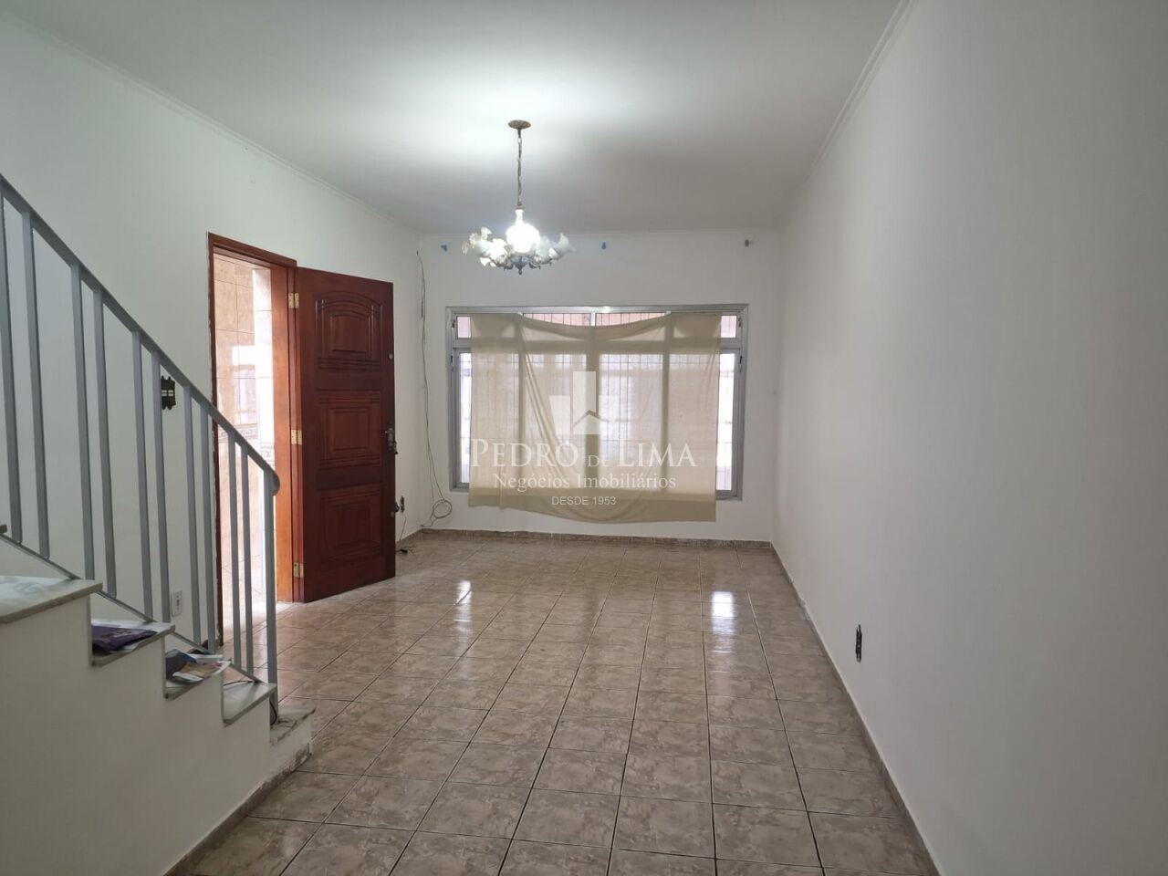 imagem do imovel Sobrado frontal, com 3 dormitórios sendo 1 suíte e 2 vagas de garagem na Vila Matilde  ref: PE44767