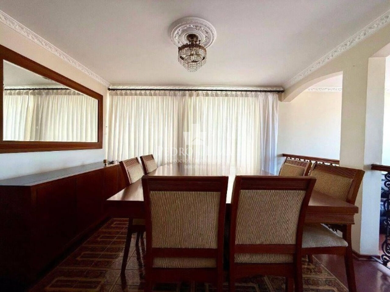 Sobrado com Piscina na Penha 223m²,  sendo 3 suites e 4 vagas de excelente localização