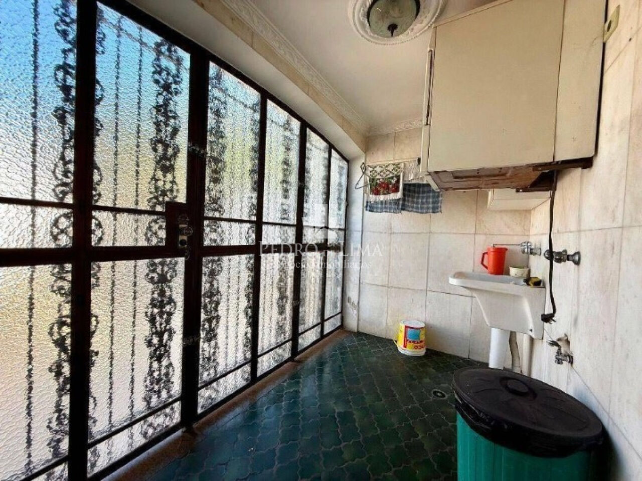 Sobrado com Piscina na Penha 223m²,  sendo 3 suites e 4 vagas de excelente localização