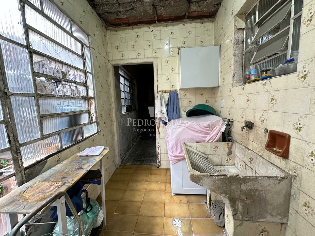 Terreno à venda, 700 metros do metrô Guilhermina, 6x21 - Vila Granada - Penha