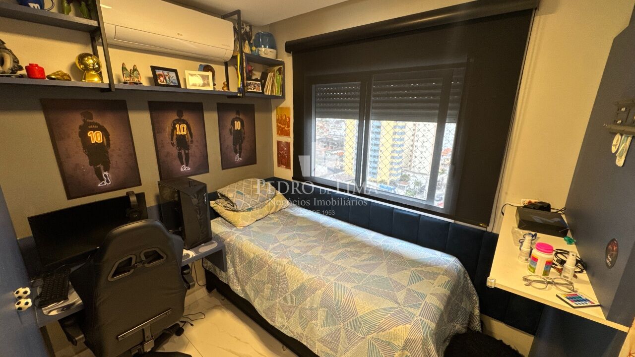 Apartamento no Condomínio Evolute Penha com 2 dormitórios sendo 1 suíte, andar alto.