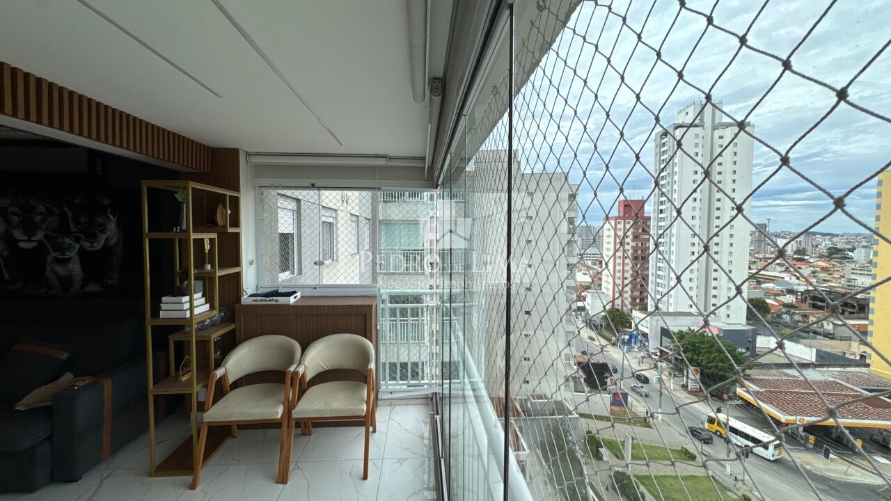 Apartamento no Condomínio Evolute Penha com 2 dormitórios sendo 1 suíte, andar alto.