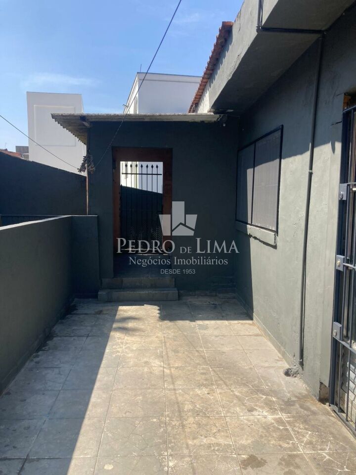 Terreno com varias  casas  mais salões comerciais no Ermelino Matarazzo