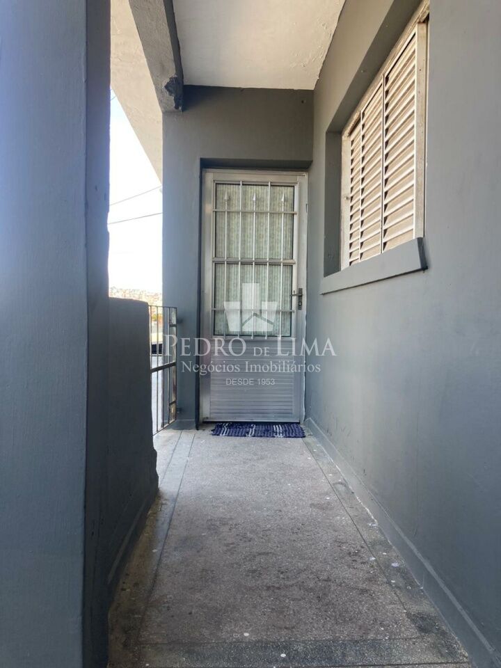 Terreno com varias  casas  mais salões comerciais no Ermelino Matarazzo