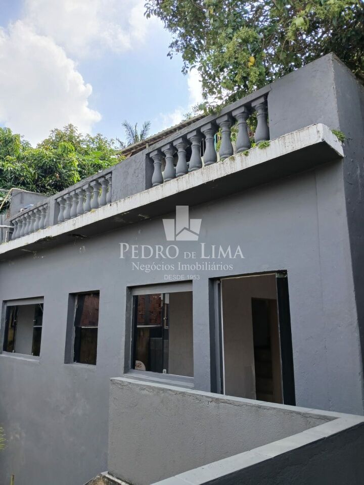 Terreno com varias  casas  mais salões comerciais no Ermelino Matarazzo