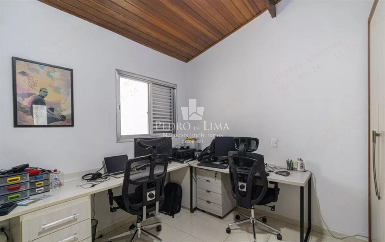 Sobrado em Condomínio na Penha com 3 suítes, duas vagas e 180m² 