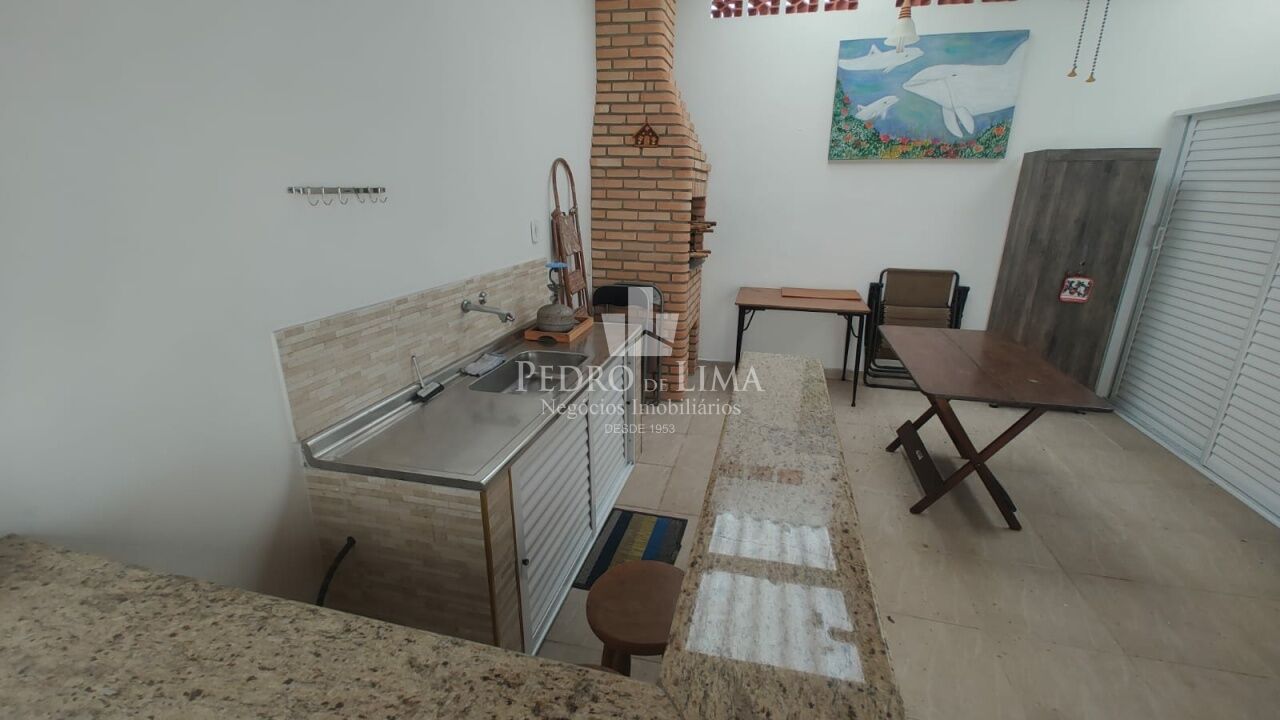 Casa no Jardim Popular, 175 m², três quartos sendo um suíte, vaga e churrasqueira na Penha