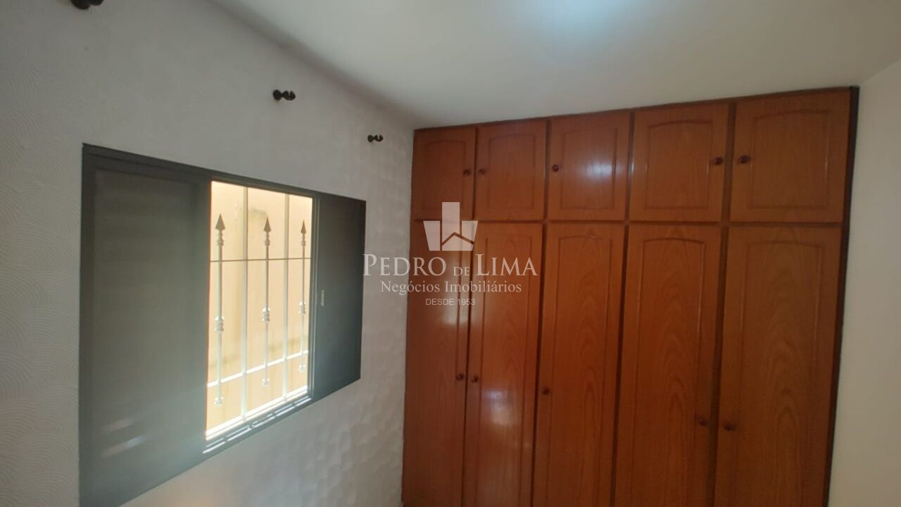 Casa no Jardim Popular, 175 m², três quartos sendo um suíte, vaga e churrasqueira na Penha