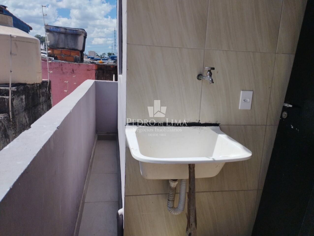 Casa assobradada Nova com 2 quartos  sem garagem na Vila Araguaia - Cangaíba