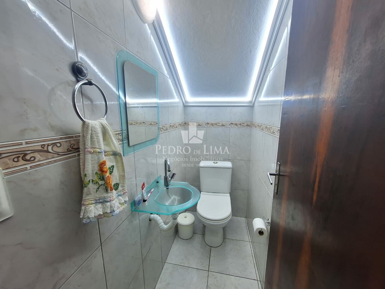Sobrado frontal na Ponte Rasa