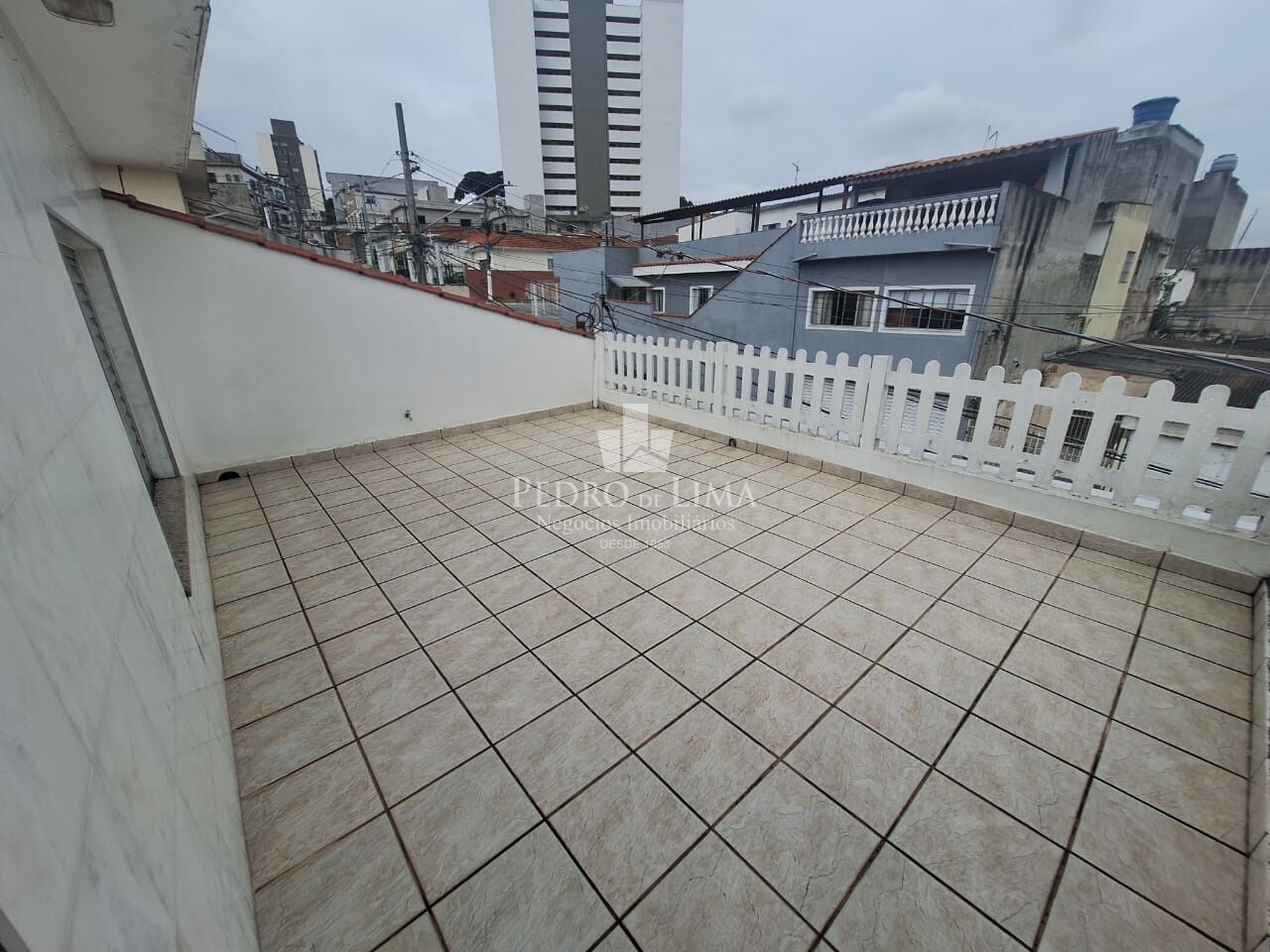 Sobrado frontal na Ponte Rasa