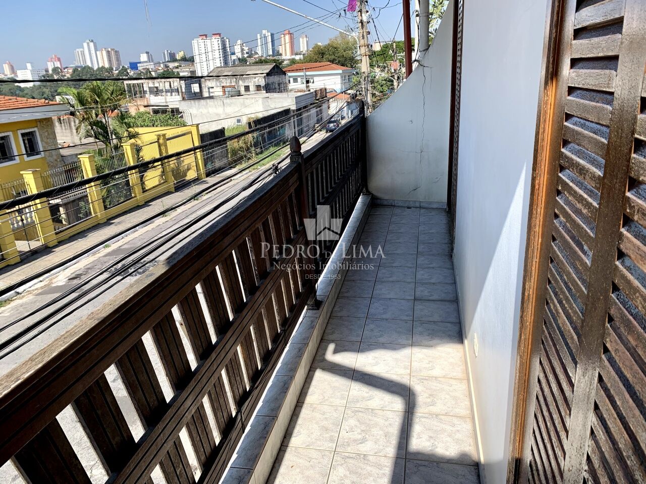 Casa à venda, 4 vagas, 2 suítes com sacada, edícula com suíte estuda permuta - Penha