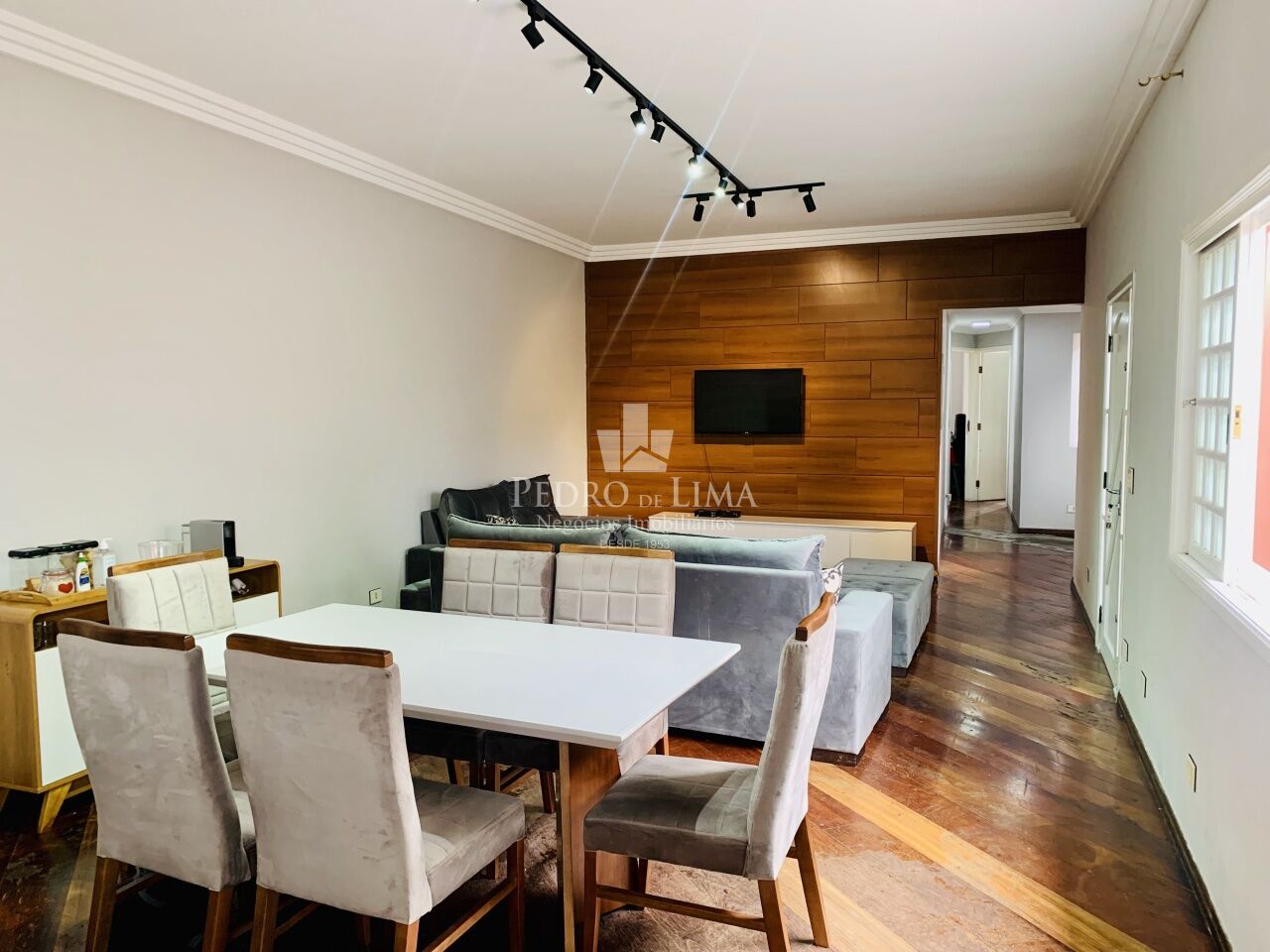 imagem do imovel Casa à venda, 4 vagas, 2 suítes com sacada, edícula com suíte estuda permuta - Penha ref: PE44799