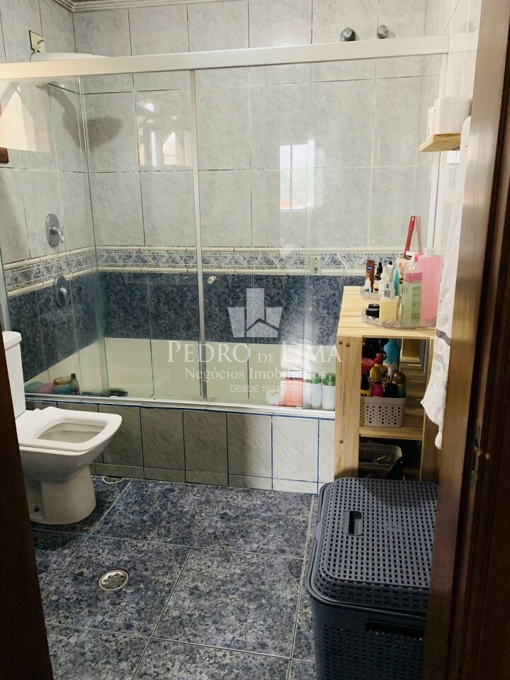 Casa à venda, 4 vagas, 2 suítes com sacada, edícula com suíte estuda permuta - Penha