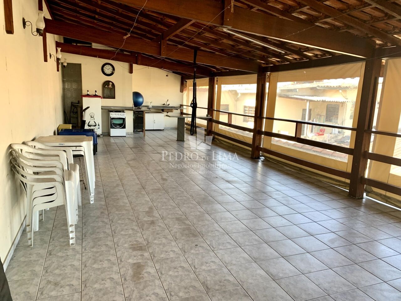 Casa à venda, 4 vagas, 2 suítes com sacada, edícula com suíte estuda permuta - Penha