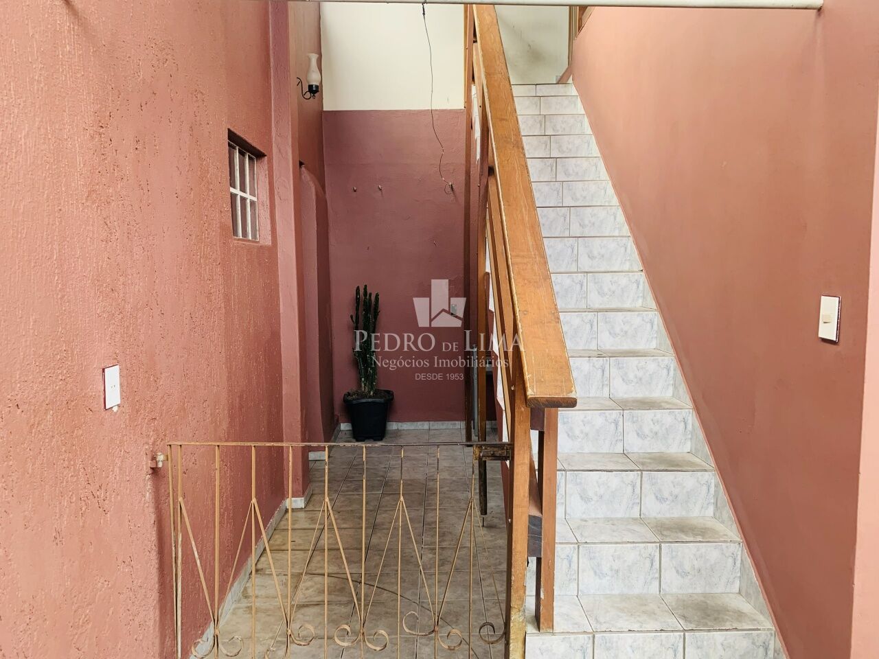 Casa à venda, 4 vagas, 2 suítes com sacada, edícula com suíte estuda permuta - Penha