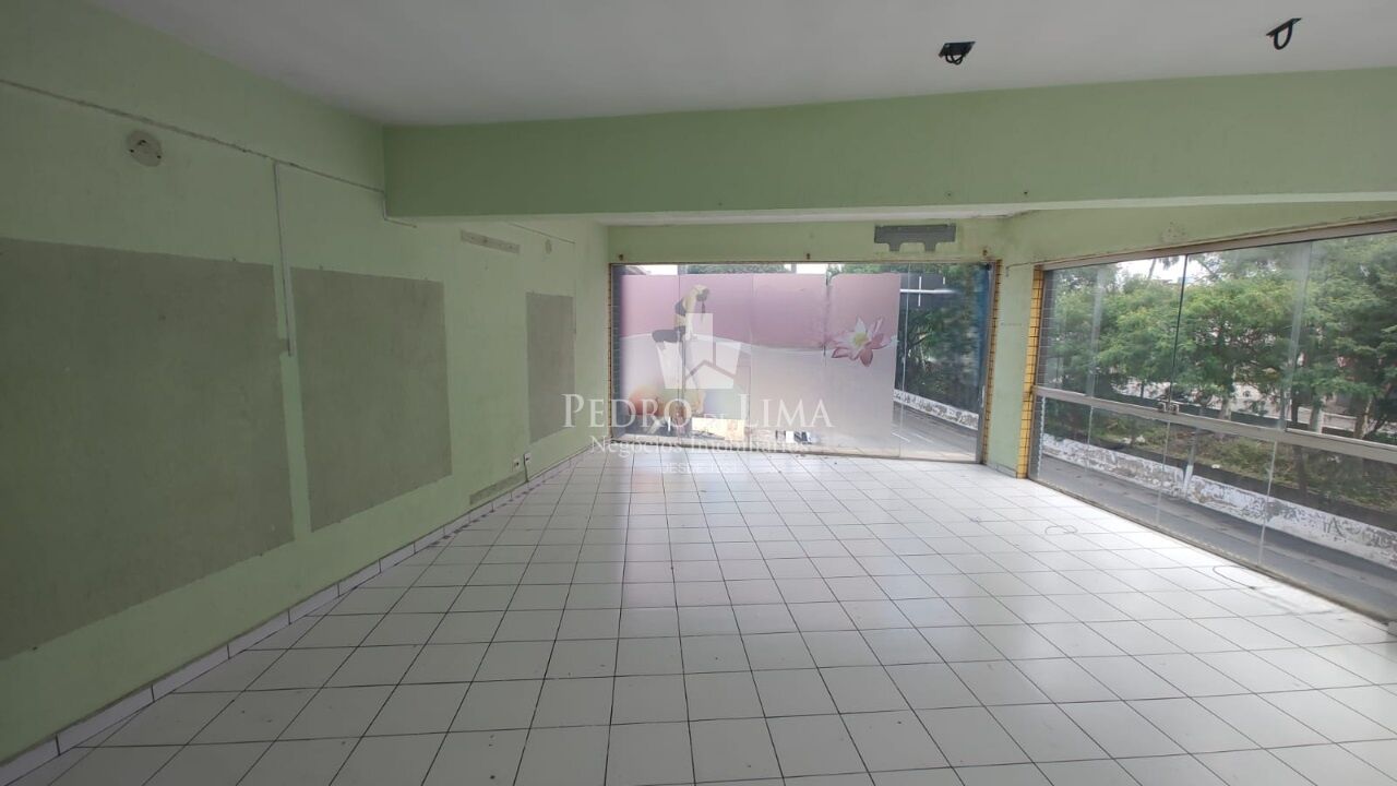 Salão Comercial para Locação (Sobre Loja) na Vila Ré com 133 m²
