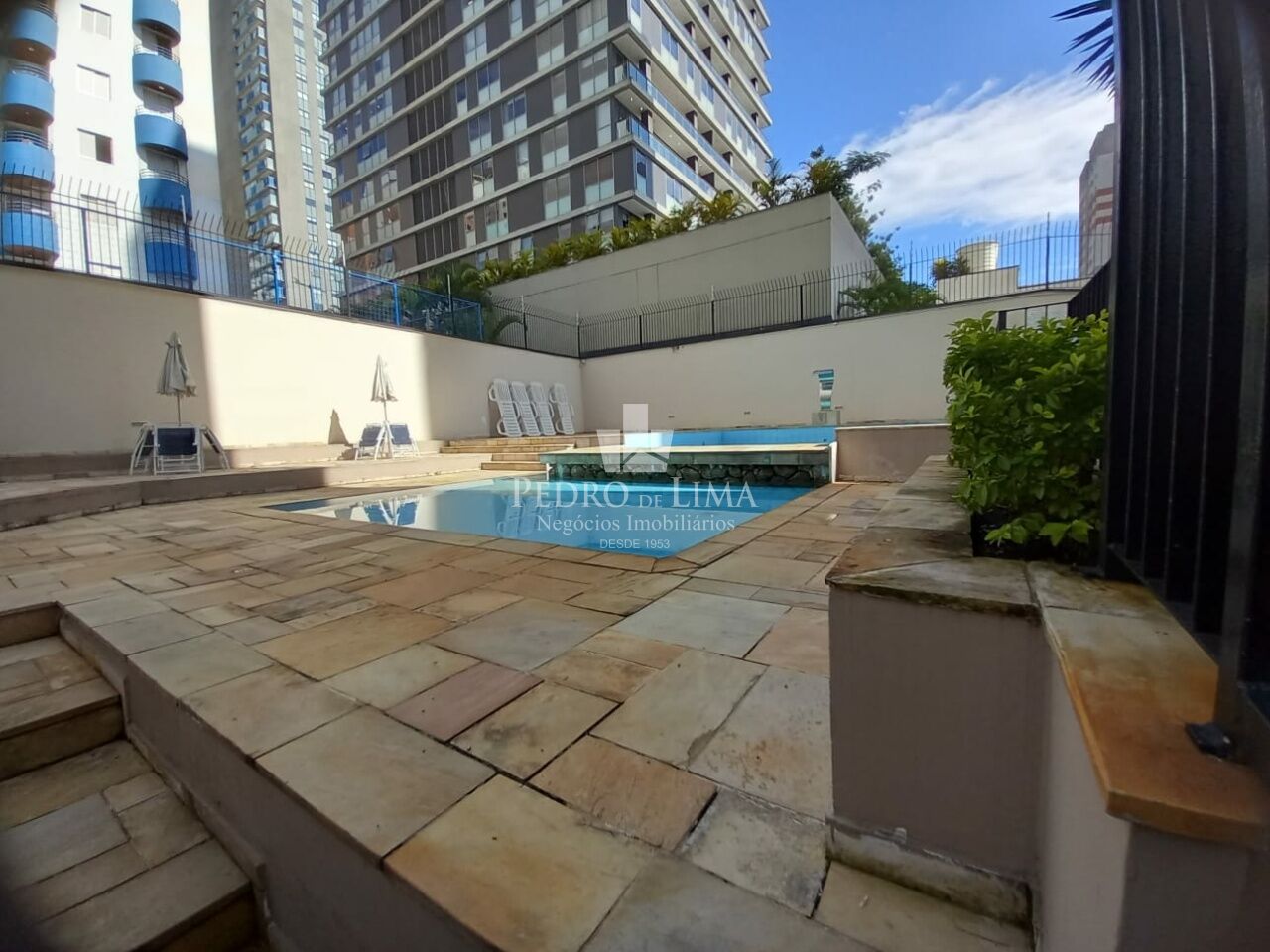 Apartamento  2 ambientes e 1 vaga no Tatuapé